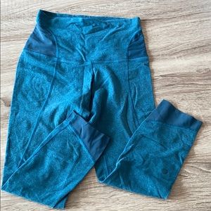 Lululemon hi rise crop